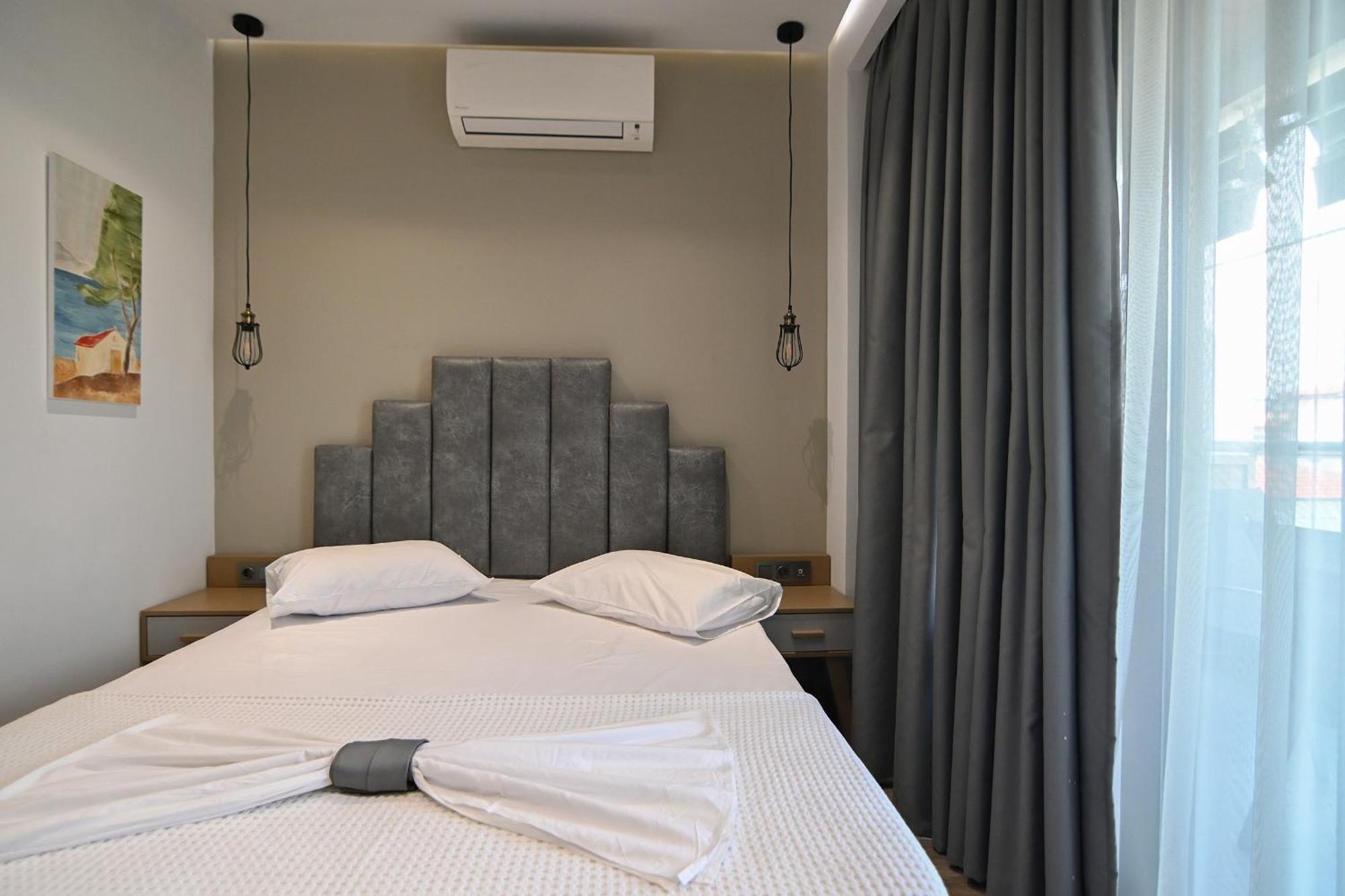 Amalia Rooms Sea View Nea Vrasna Luaran gambar