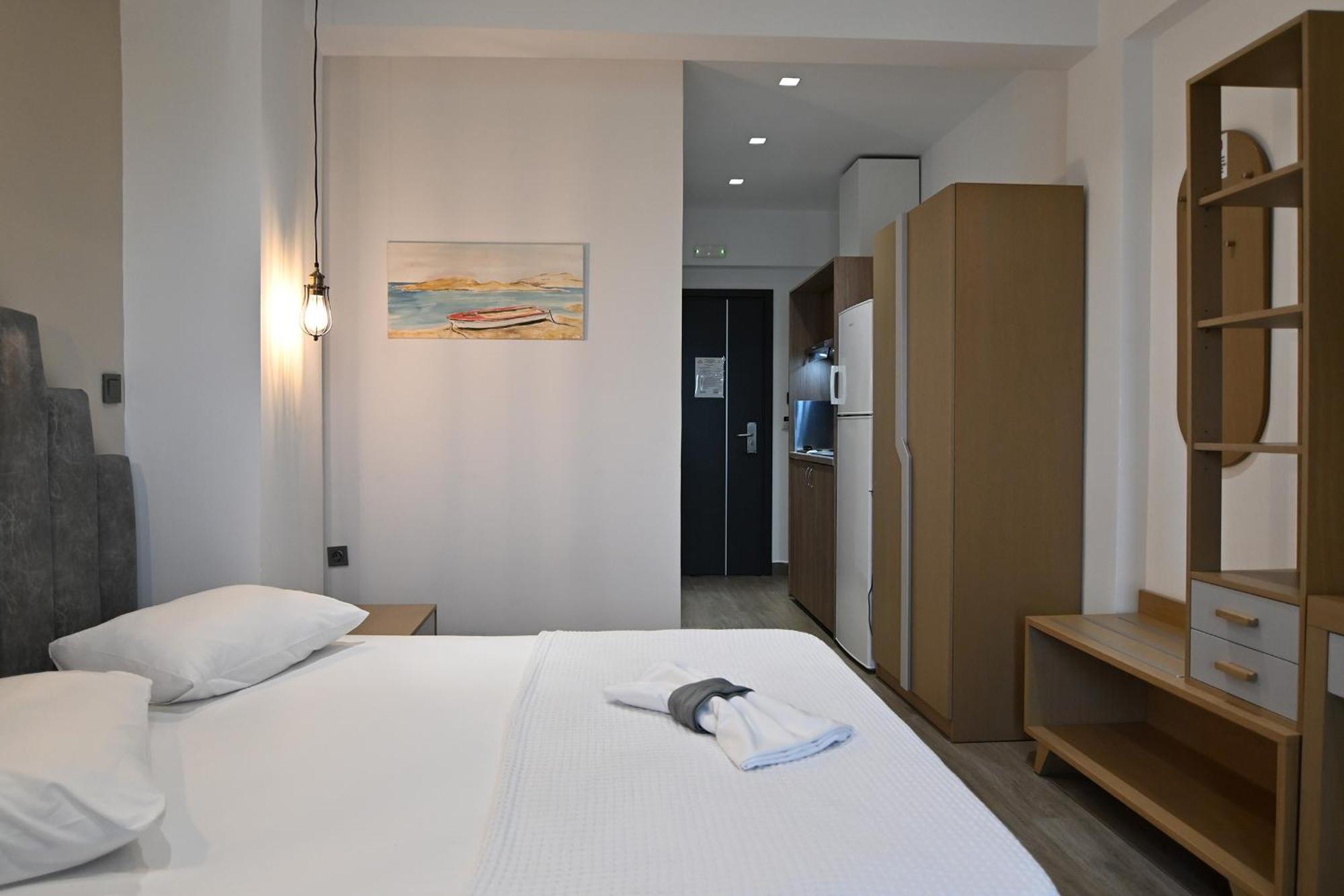 Amalia Rooms Sea View Nea Vrasna Luaran gambar